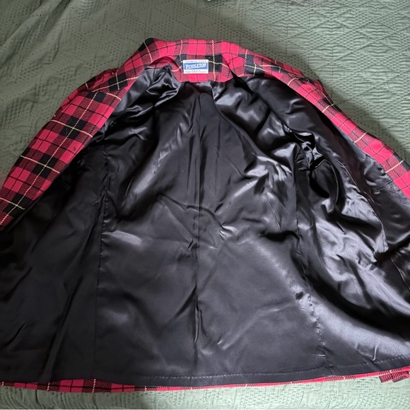Vintage Pendleton Women's Red Plaid Wool Blazer - Picture 4 of 9